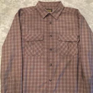 Men’s Cabela’s button down shirt.